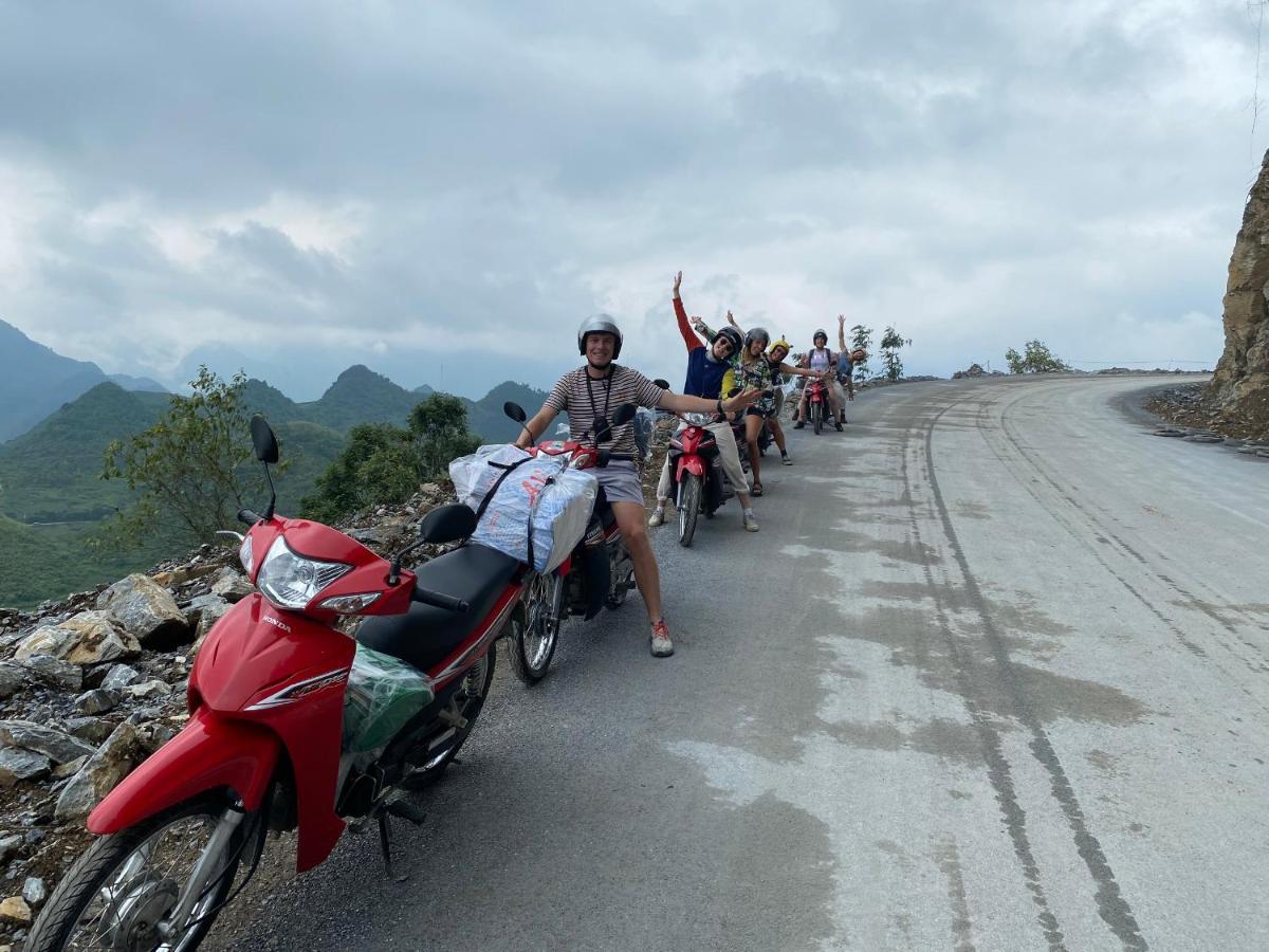 Hg Hostel And Motorbikes Ha Giang Buitenkant foto