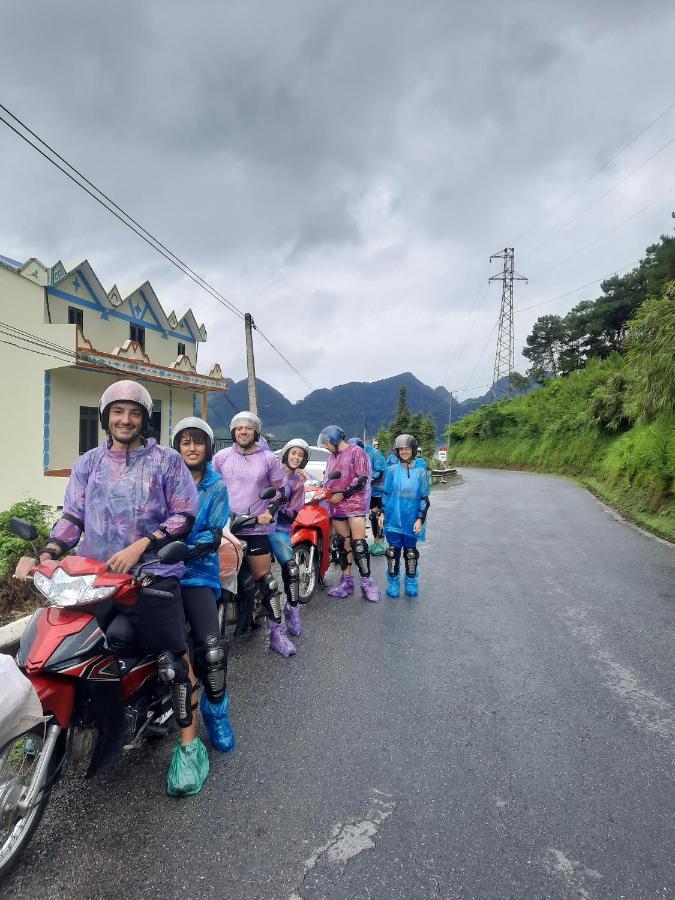 Hg Hostel And Motorbikes Ha Giang Buitenkant foto