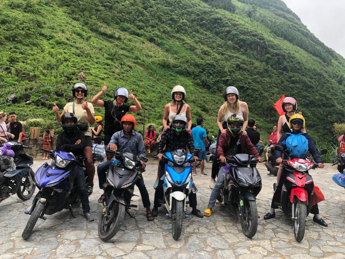 Hg Hostel And Motorbikes Ha Giang Buitenkant foto